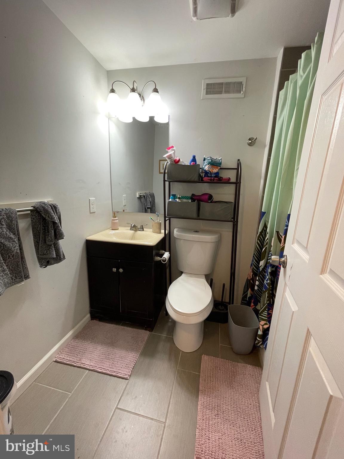 2024 N CARLISLE STREET