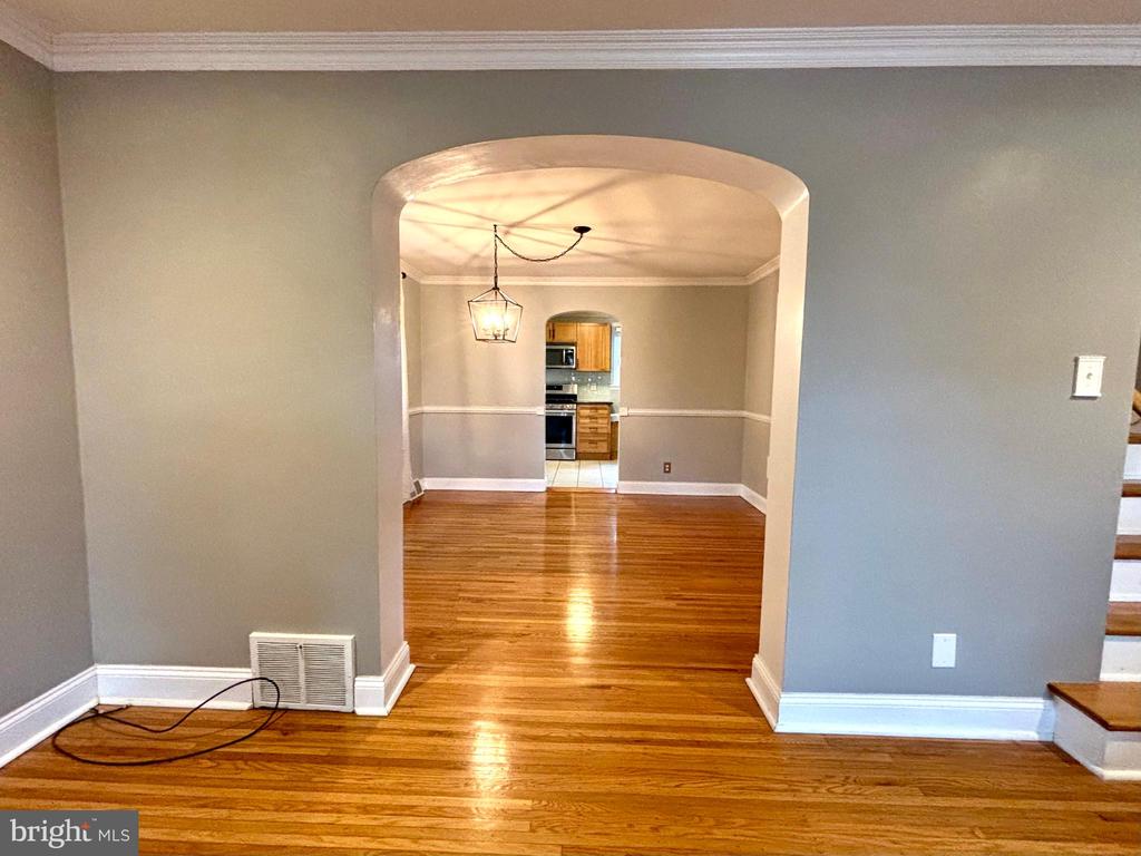 546 OVERLOOK ROAD
