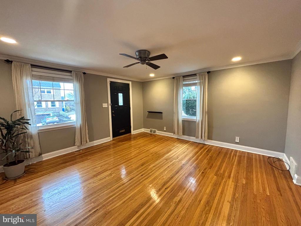 546 OVERLOOK ROAD