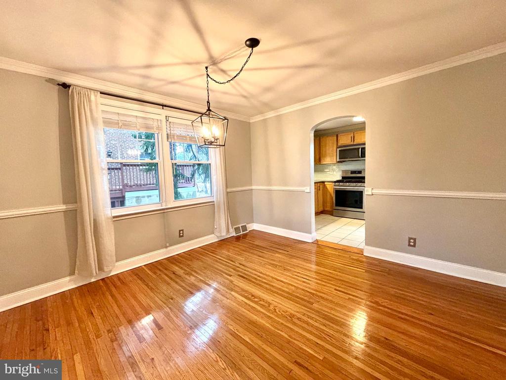 546 OVERLOOK ROAD
