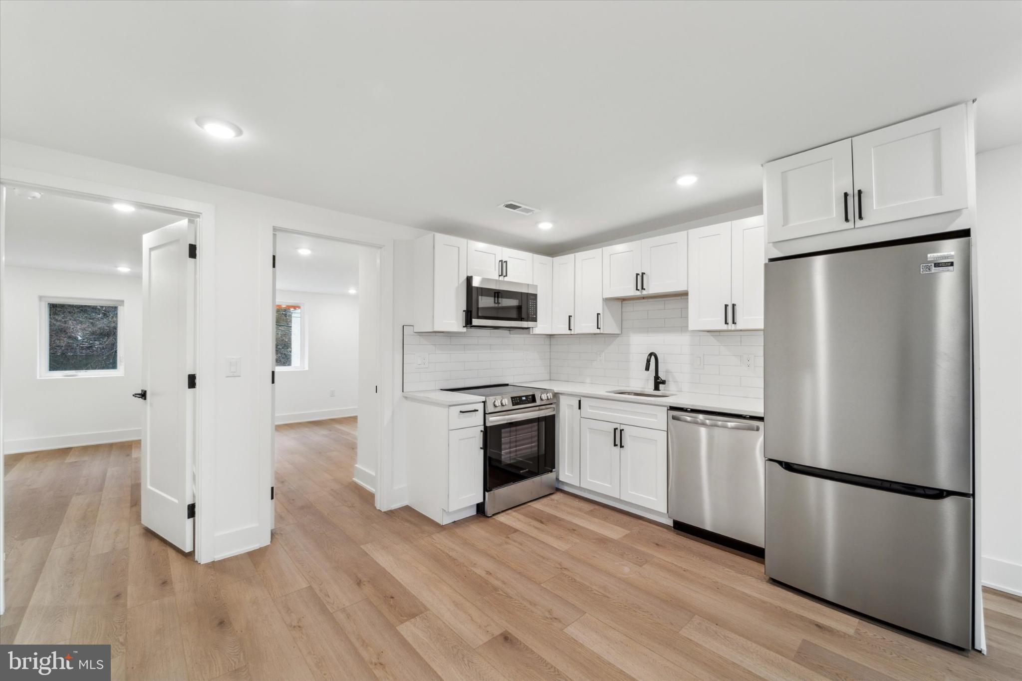 286 GREENOUGH STREET 2