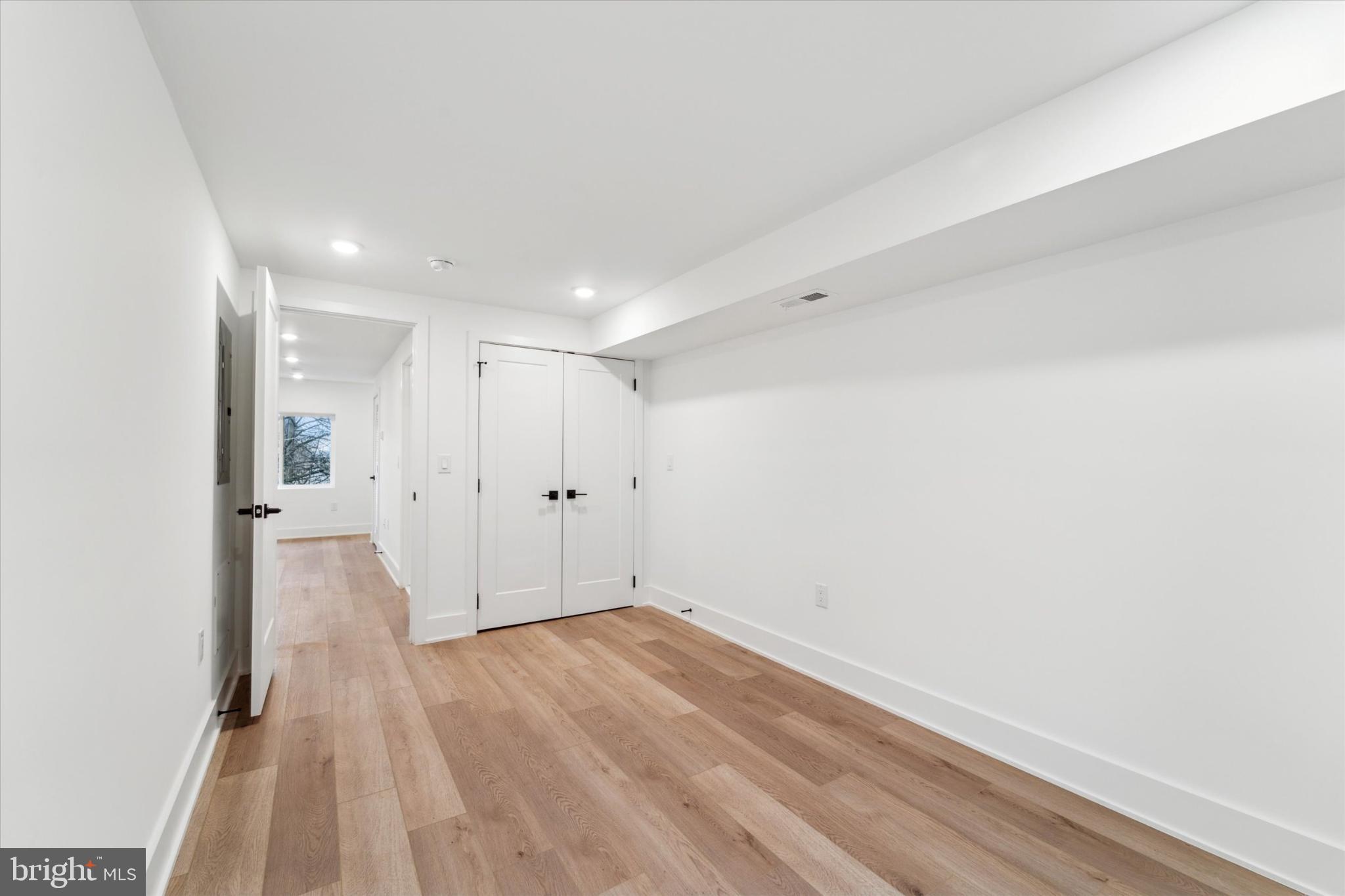 286 GREENOUGH STREET 2