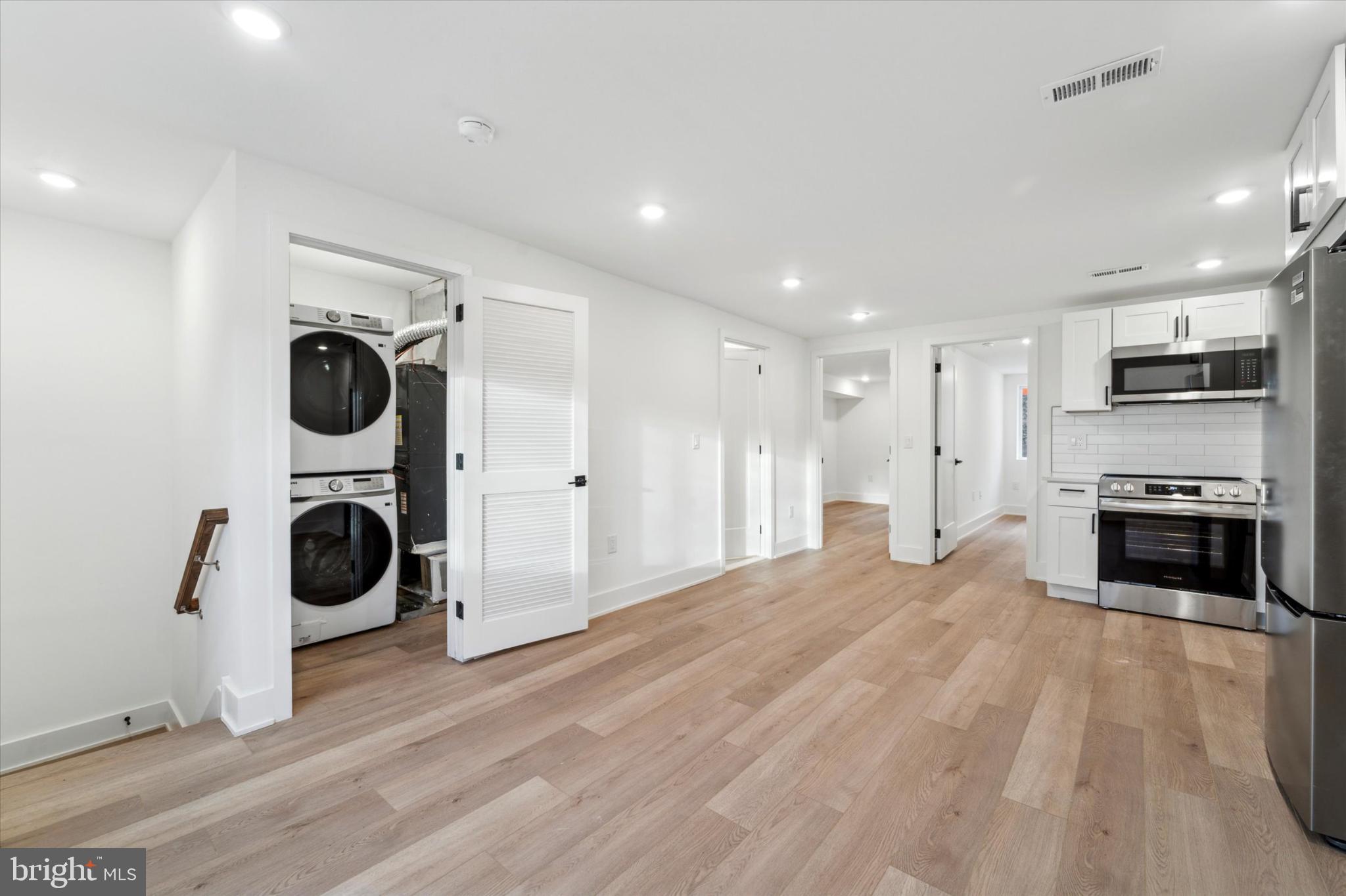 286 GREENOUGH STREET 2