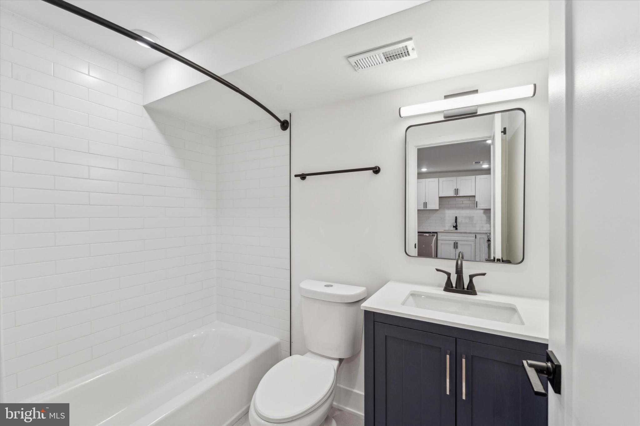 286 GREENOUGH STREET 2