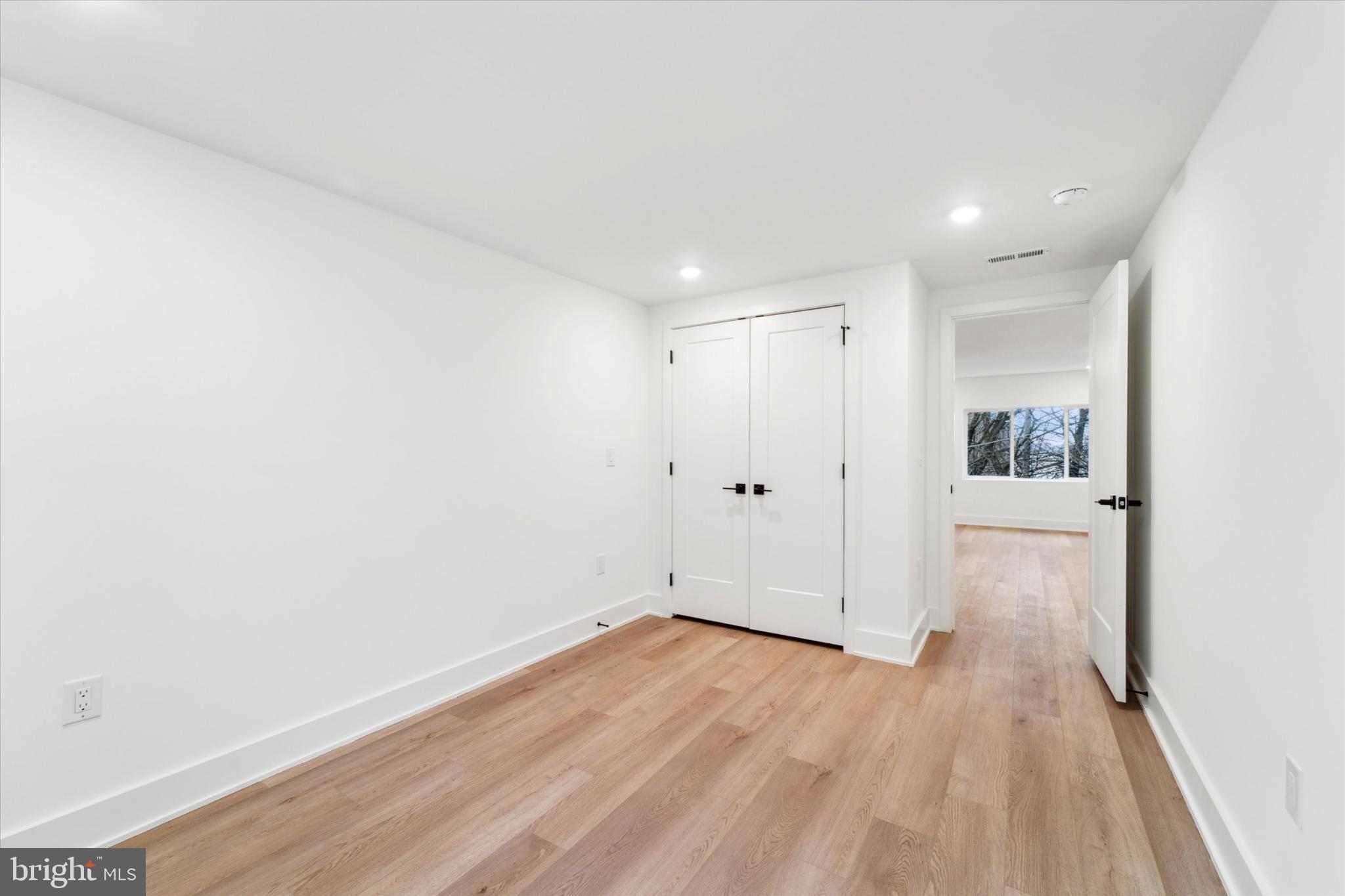 286 GREENOUGH STREET 2