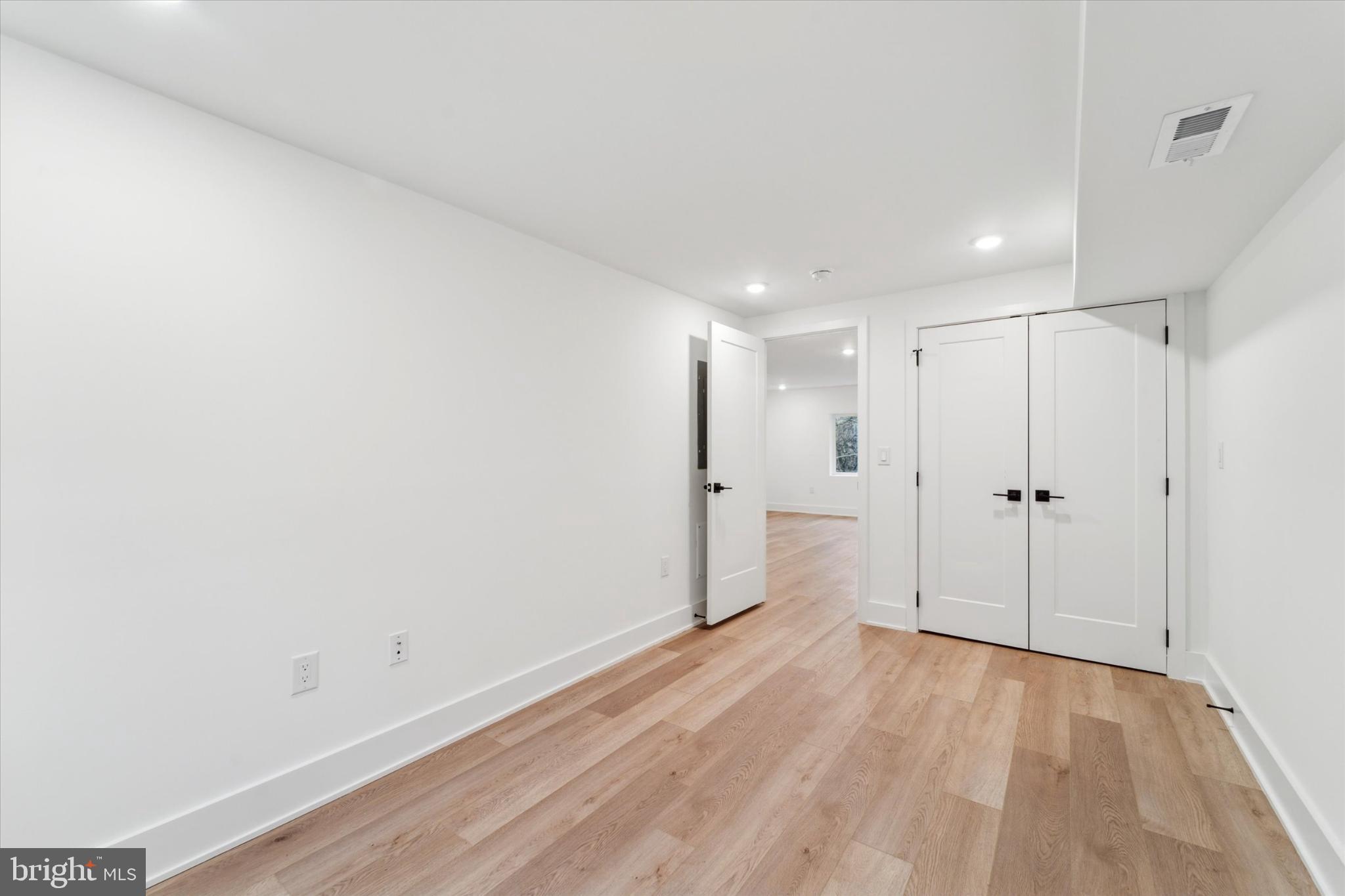 286 GREENOUGH STREET 2