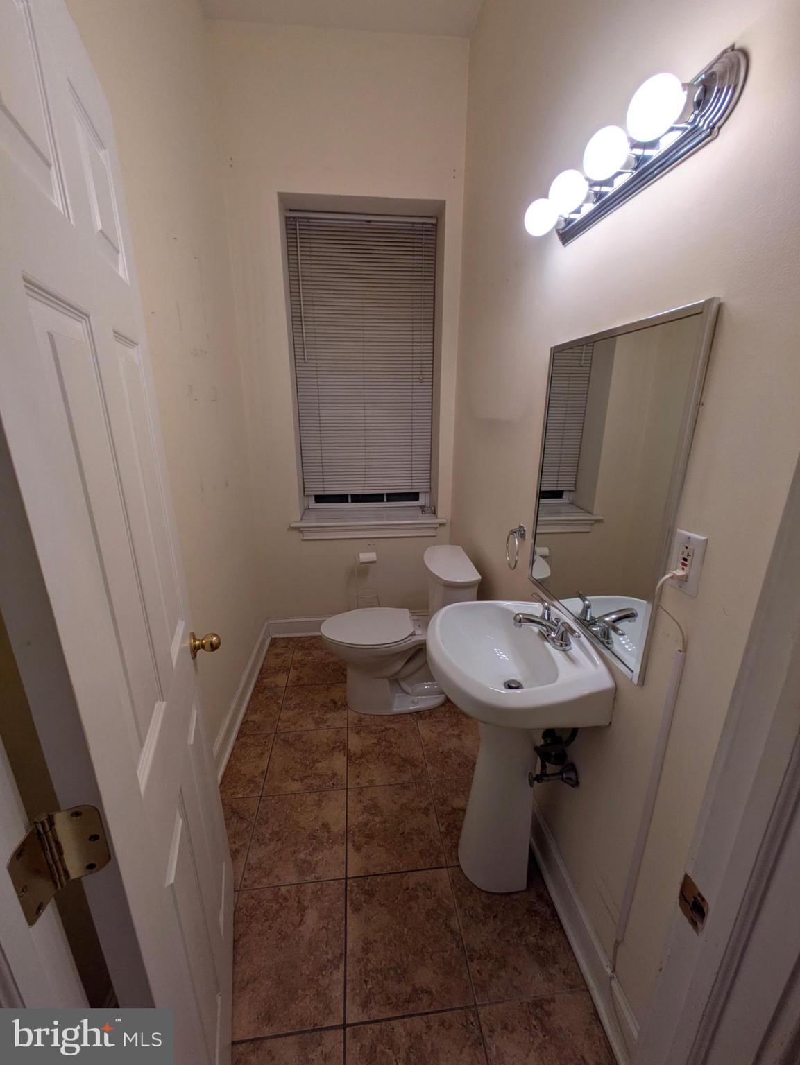 2622 POPLAR STREET 1