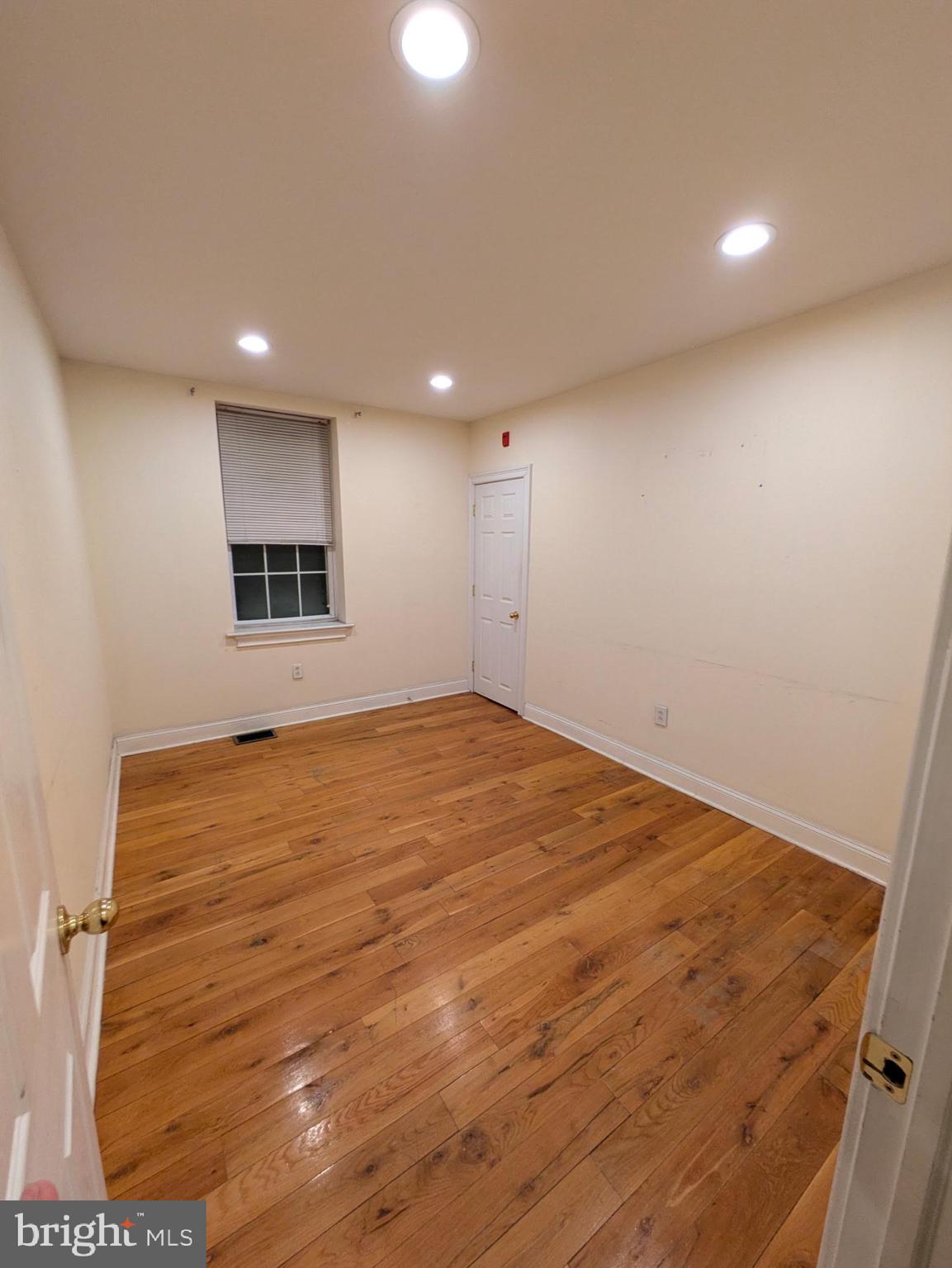 2622 POPLAR STREET 1