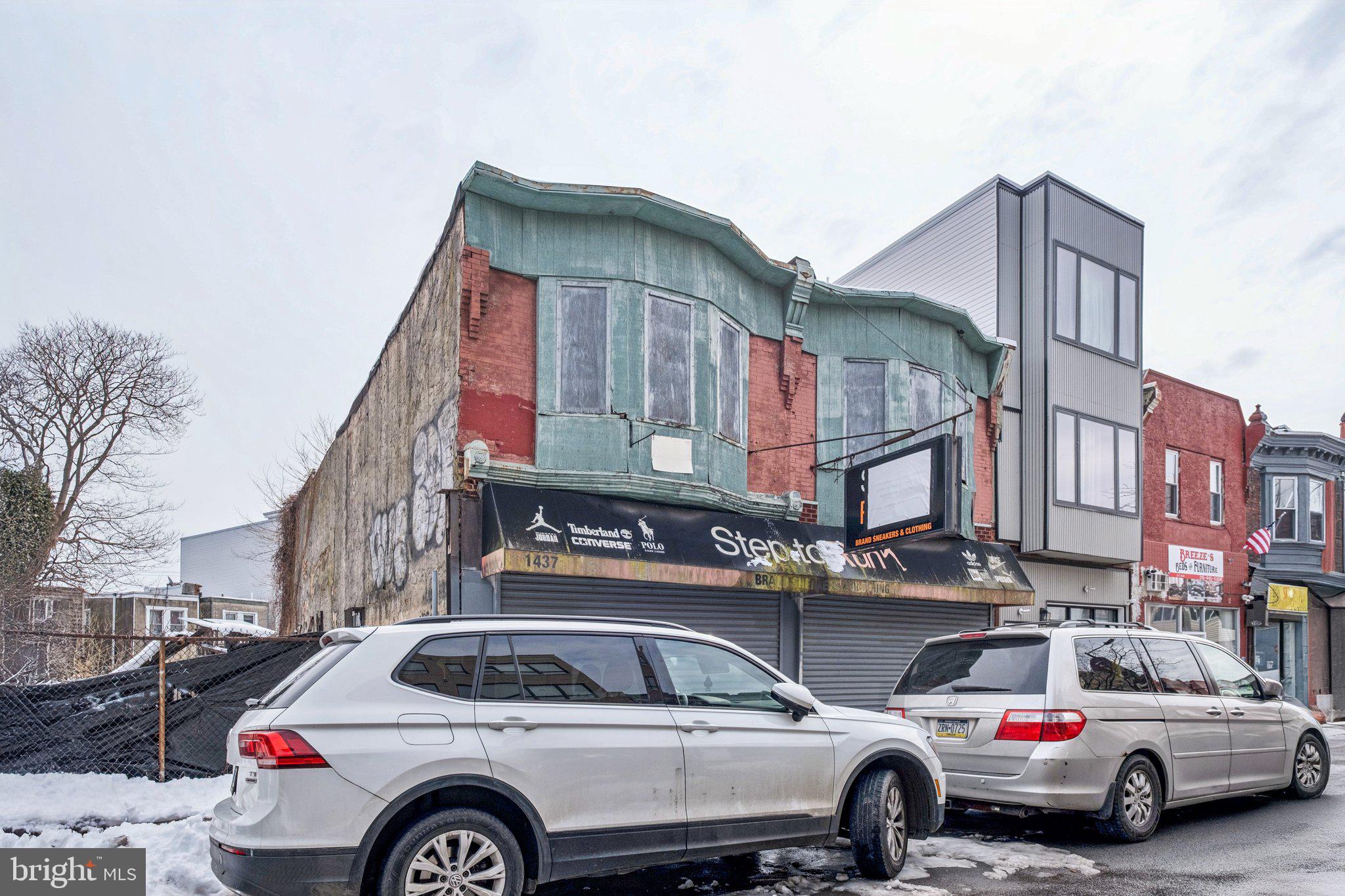 1437 POINT BREEZE AVENUE 39