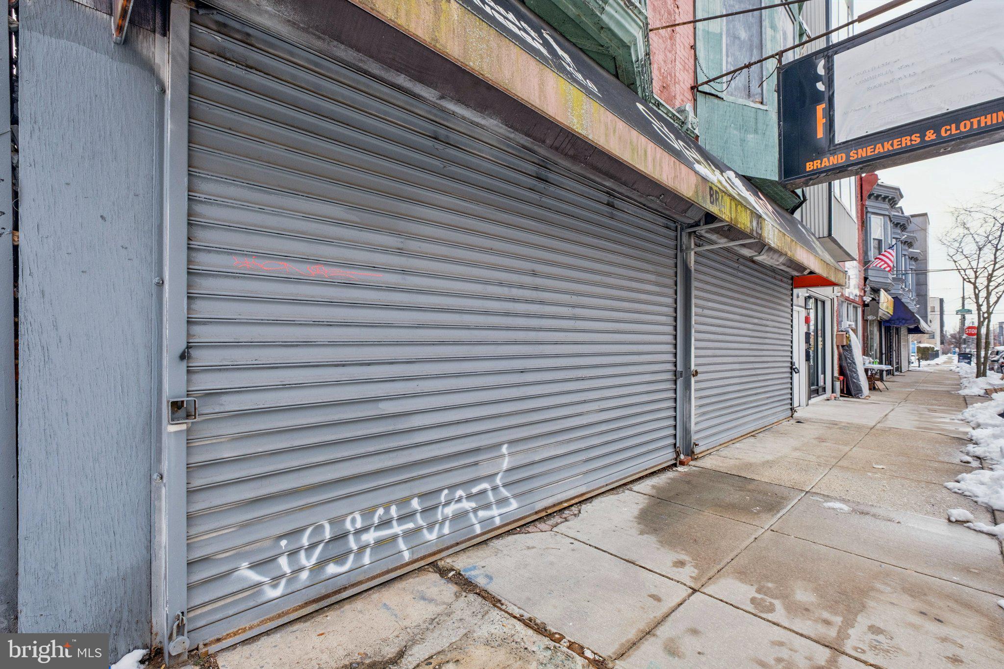 1437 POINT BREEZE AVENUE 39