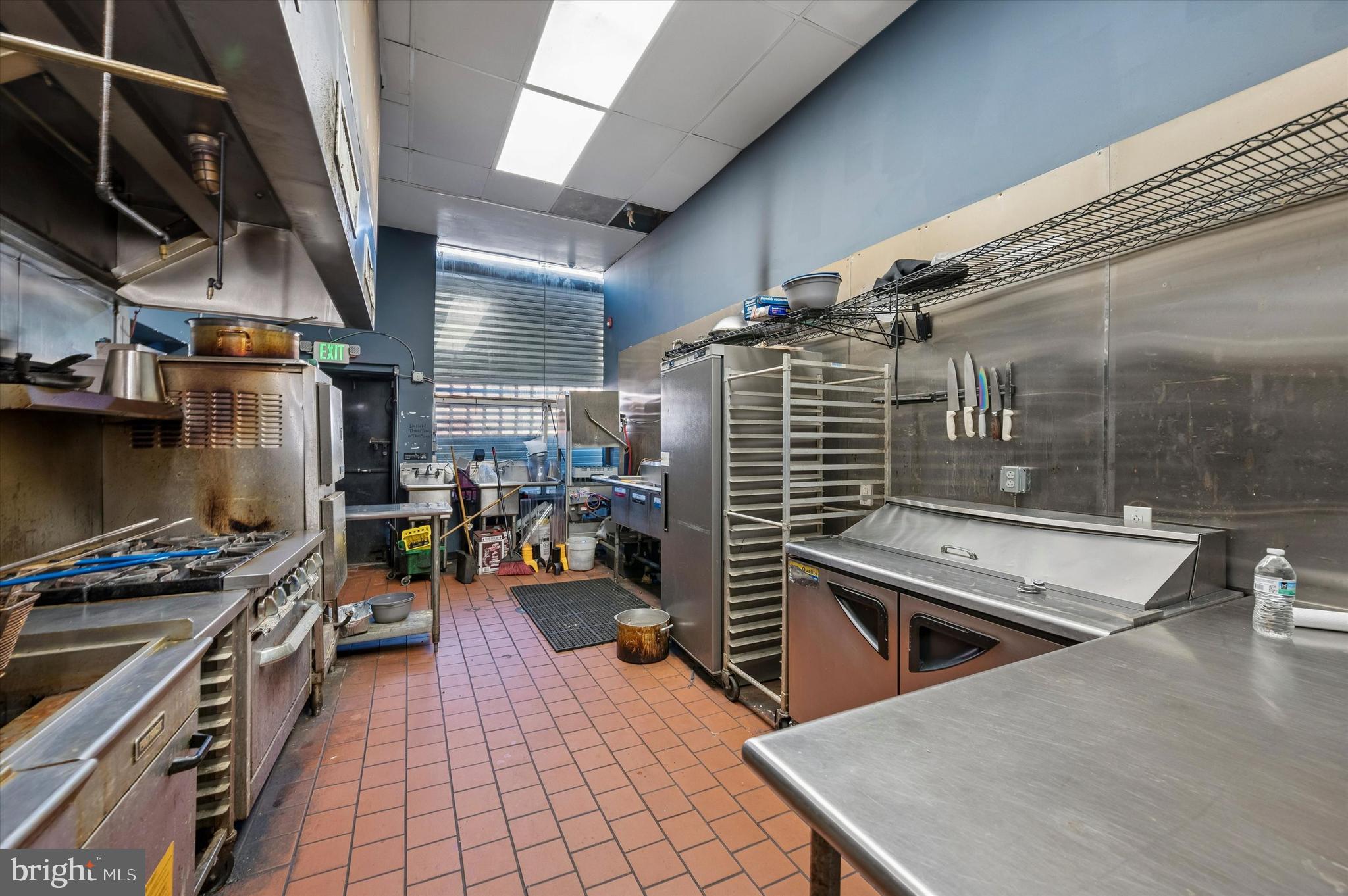 4022 LANCASTER AVENUE 24