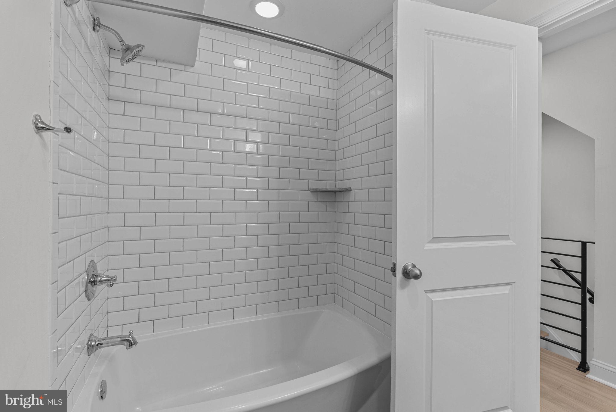 804 S LAWRENCE STREET