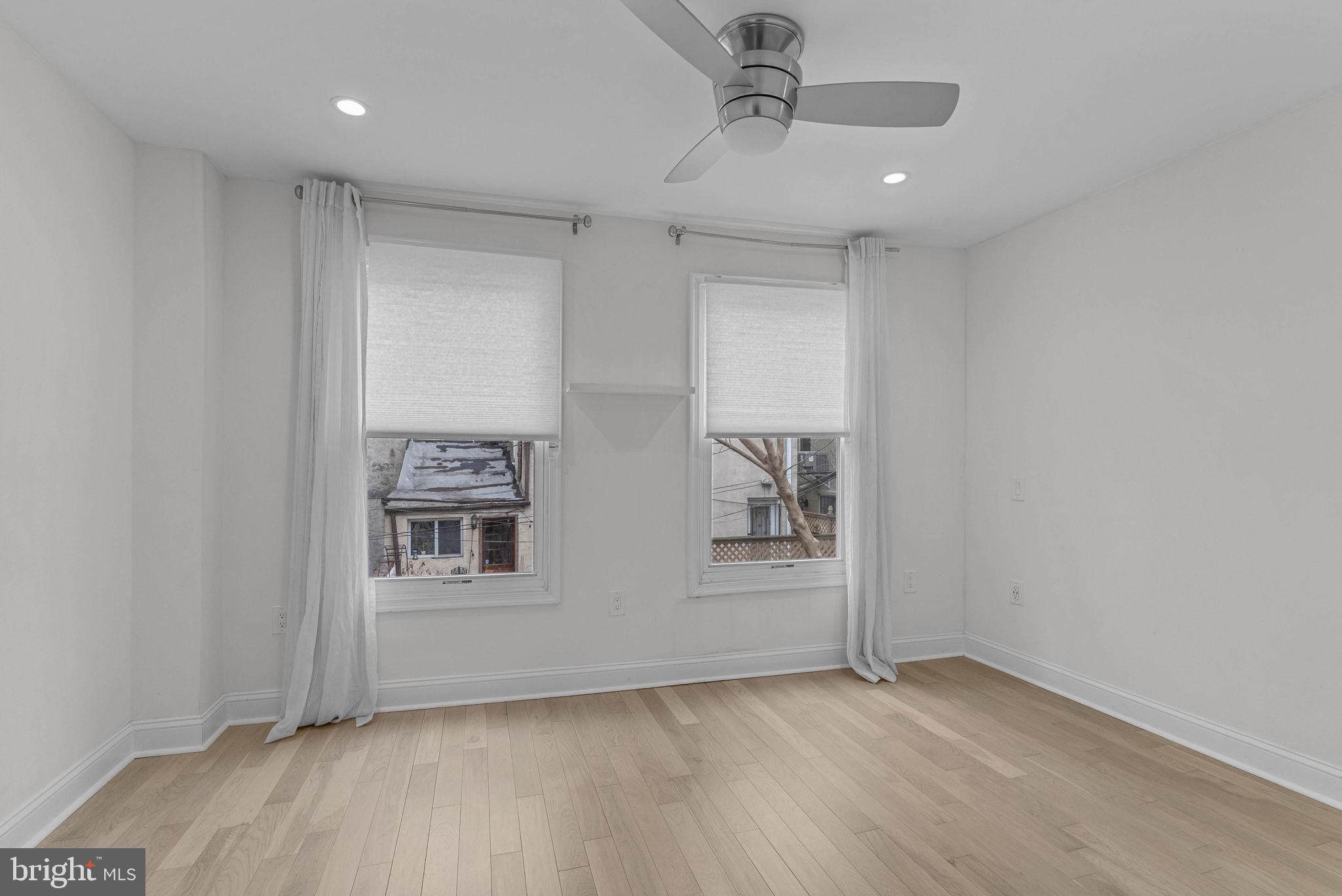 804 S LAWRENCE STREET