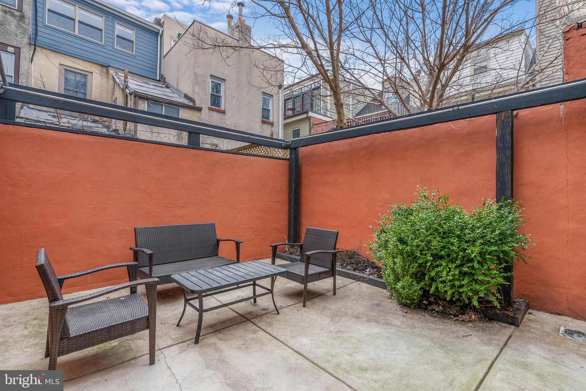 804 S LAWRENCE STREET