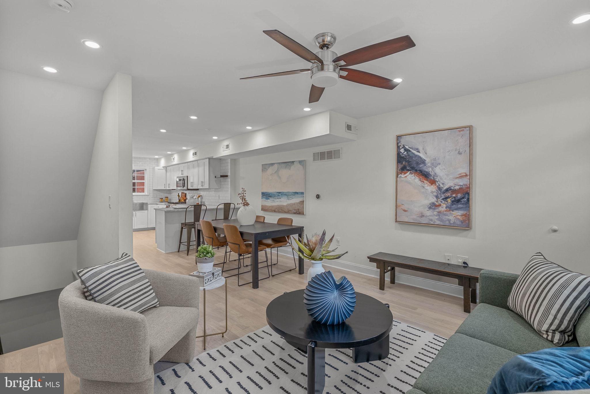 804 S LAWRENCE STREET