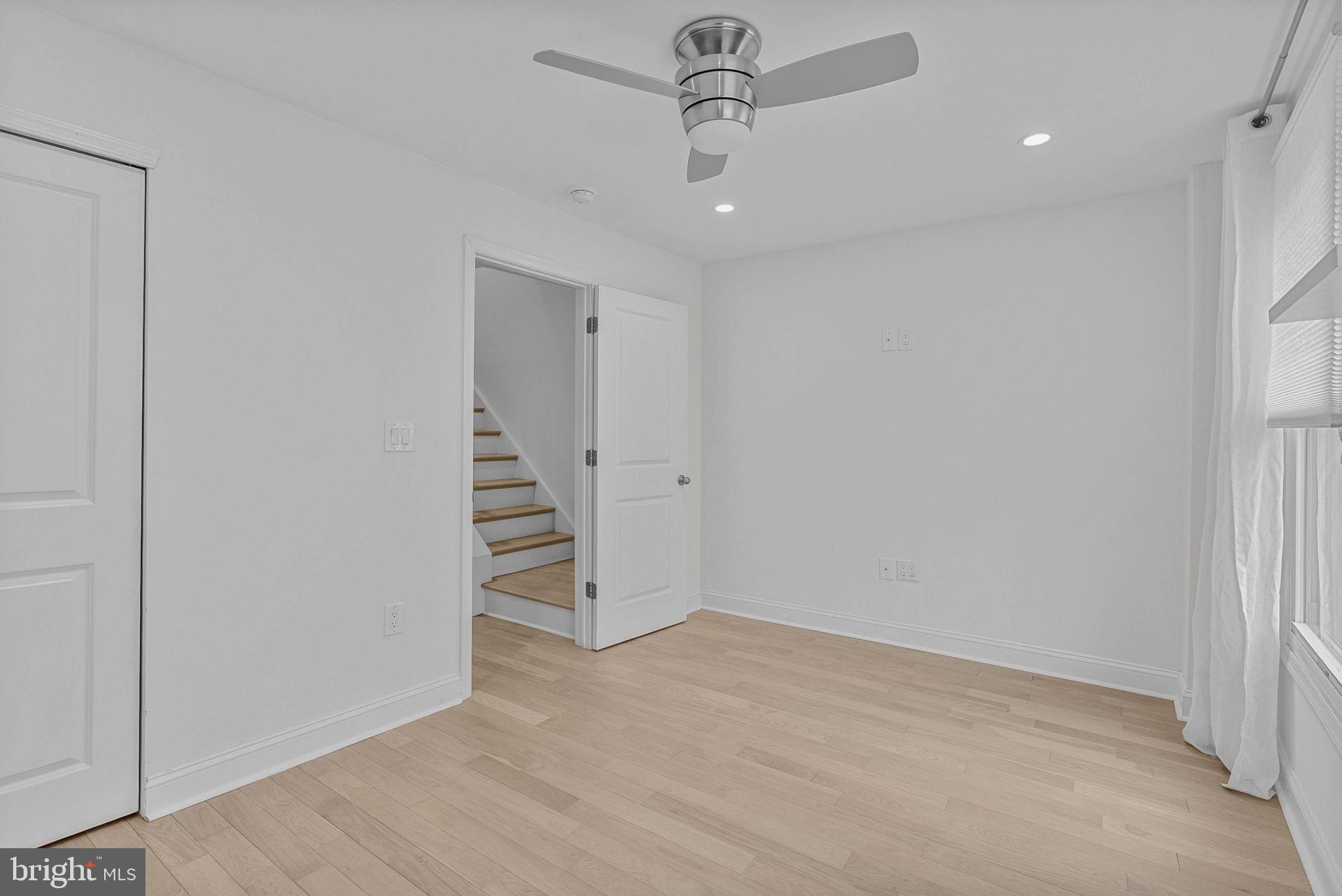 804 S LAWRENCE STREET