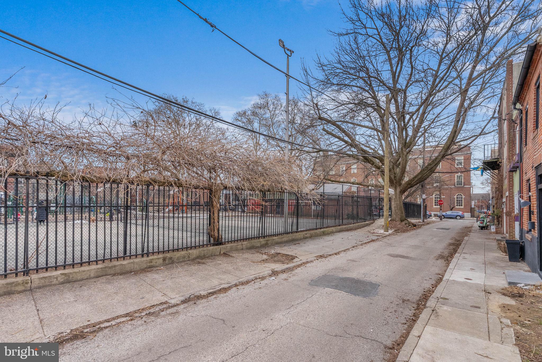 804 S LAWRENCE STREET