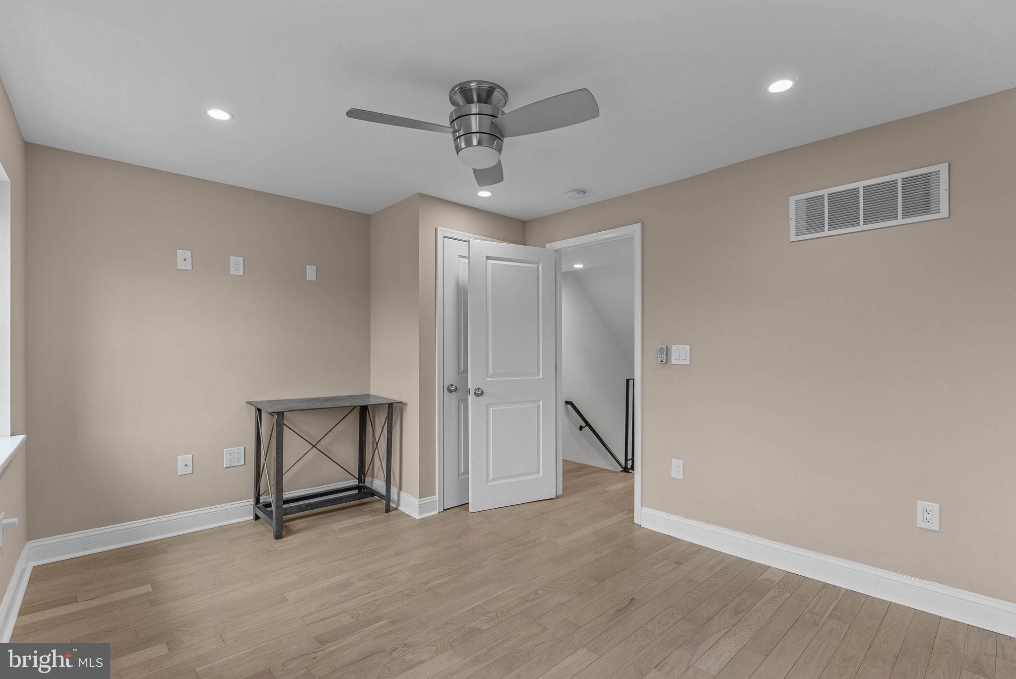 804 S LAWRENCE STREET