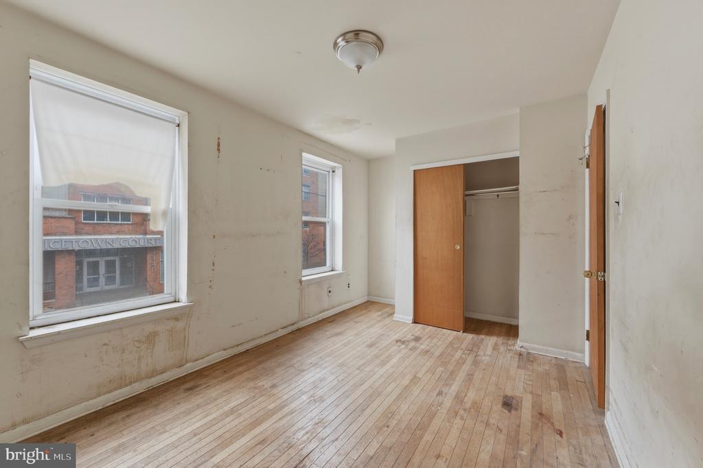 4341 GERMANTOWN AVENUE 43