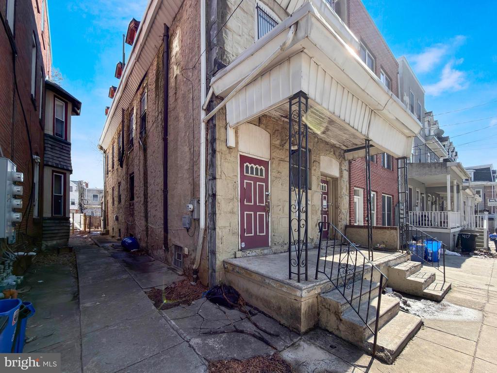 421 N PRESTON STREET
