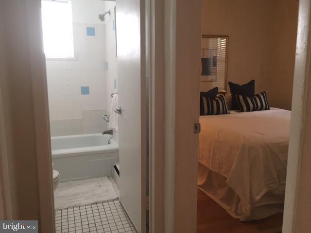 923 SPRUCE STREET 1R