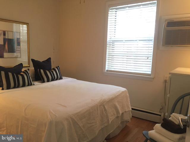 923 SPRUCE STREET 1R