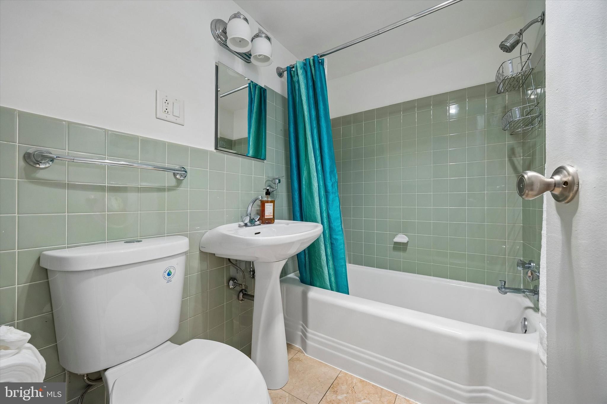 1806 RITTENHOUSE SQUARE 18 403