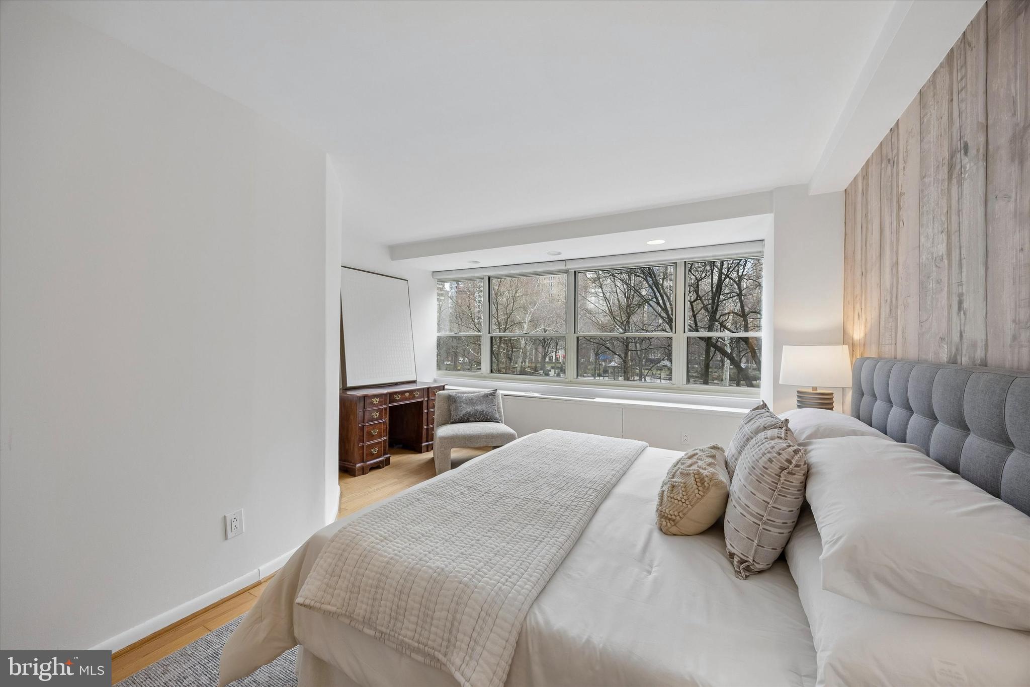 1806 RITTENHOUSE SQUARE 18 403