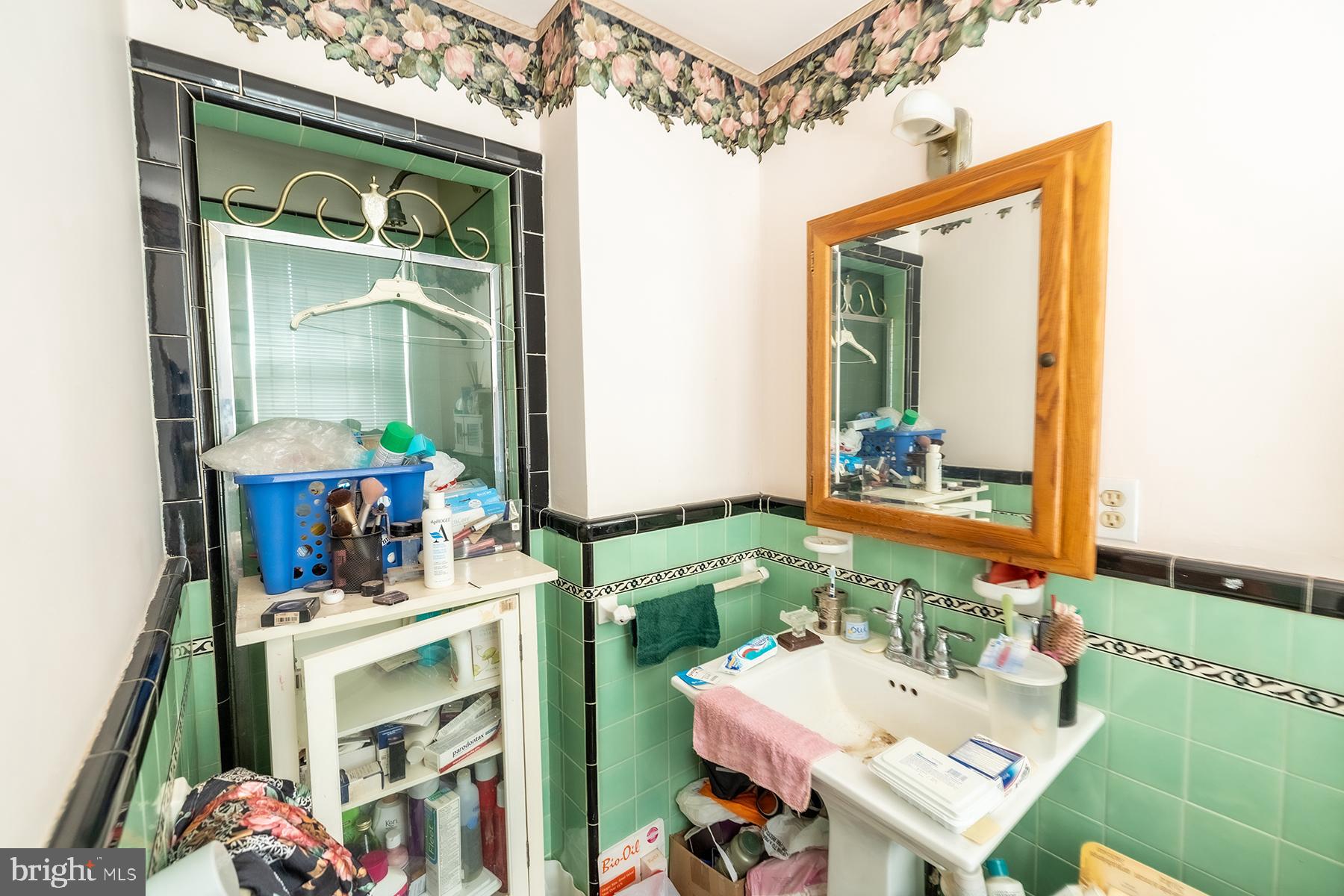 608 WADSWORTH AVENUE