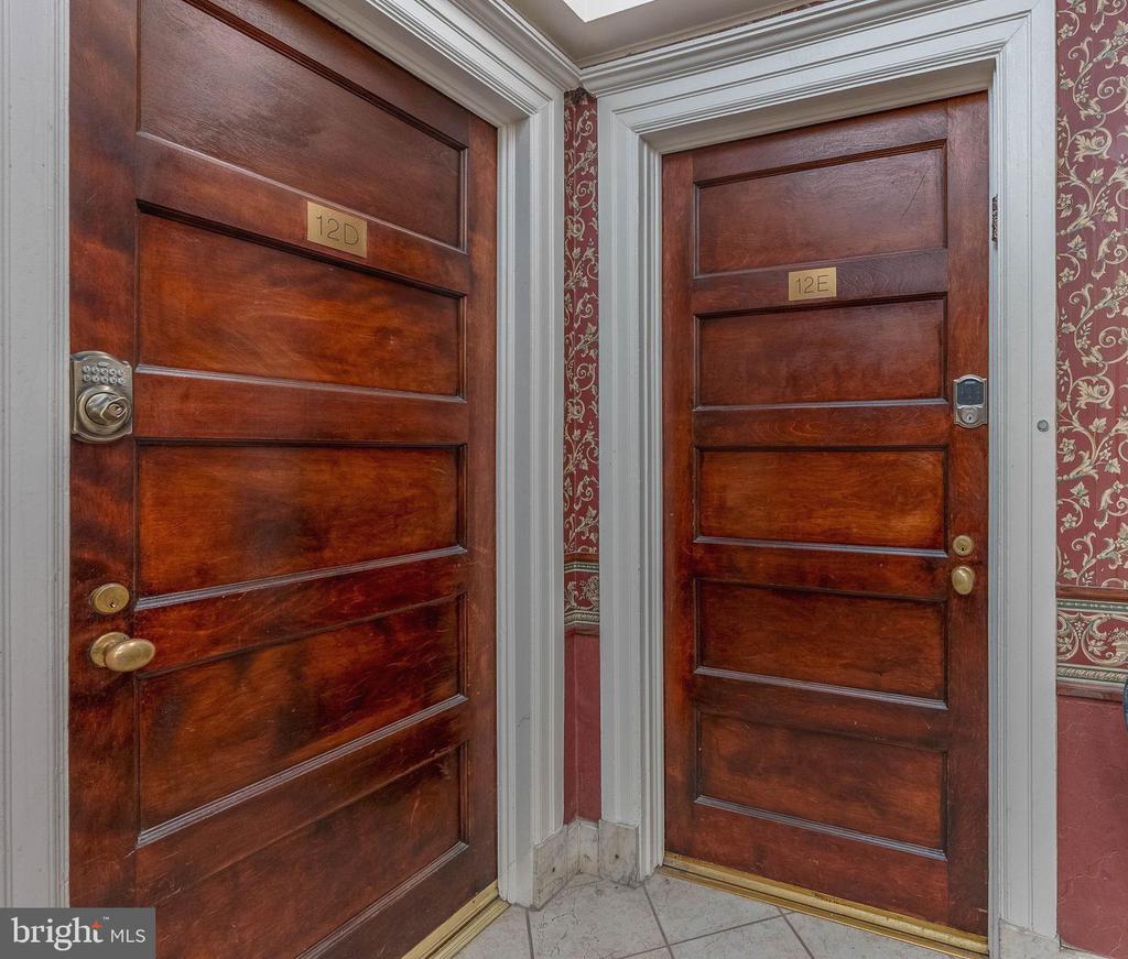 250 S 13TH STREET 12E