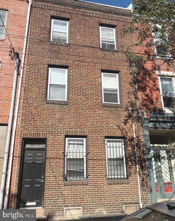 920 E PASSYUNK AVENUE