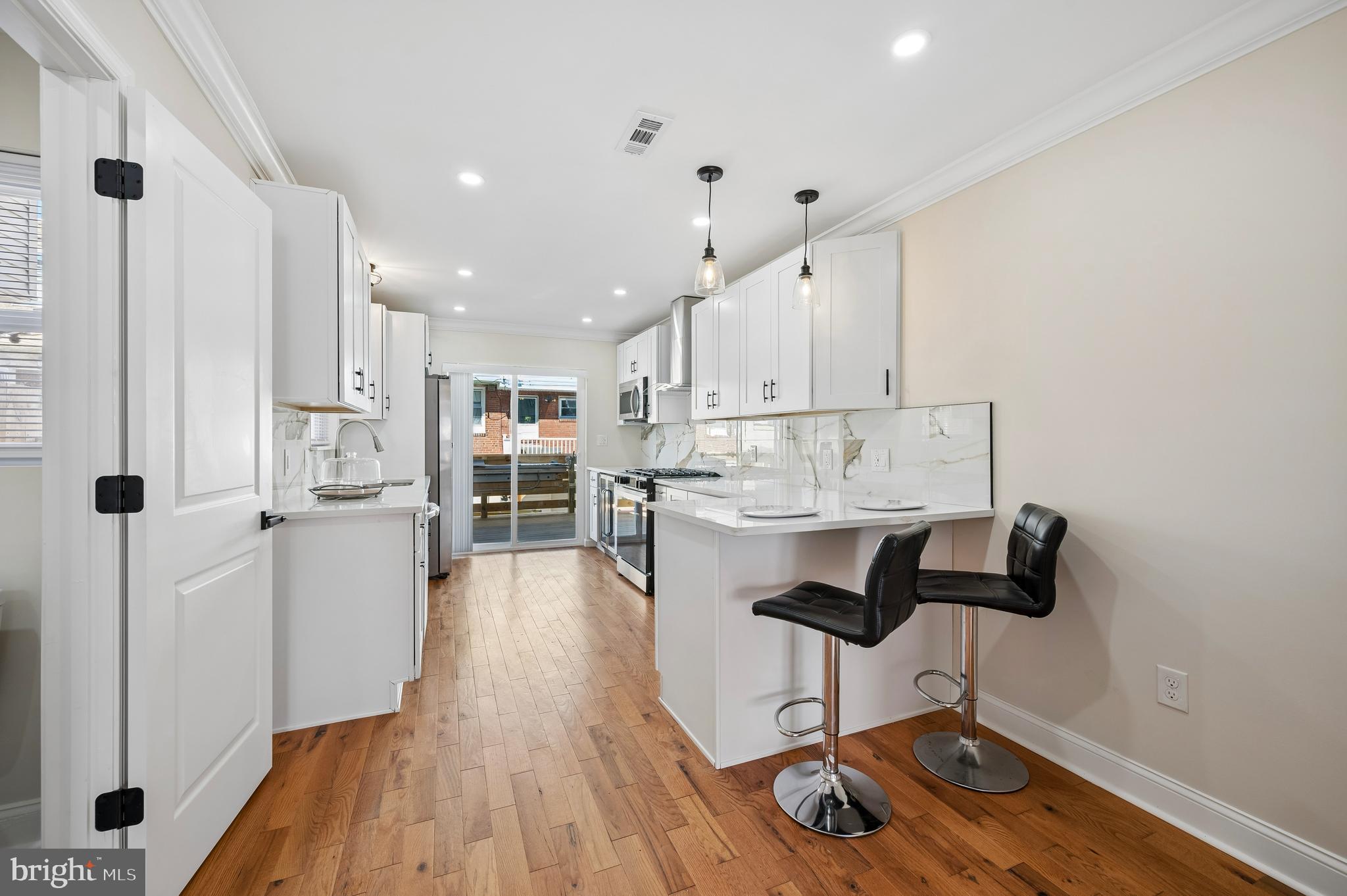 5753 HADDINGTON STREET