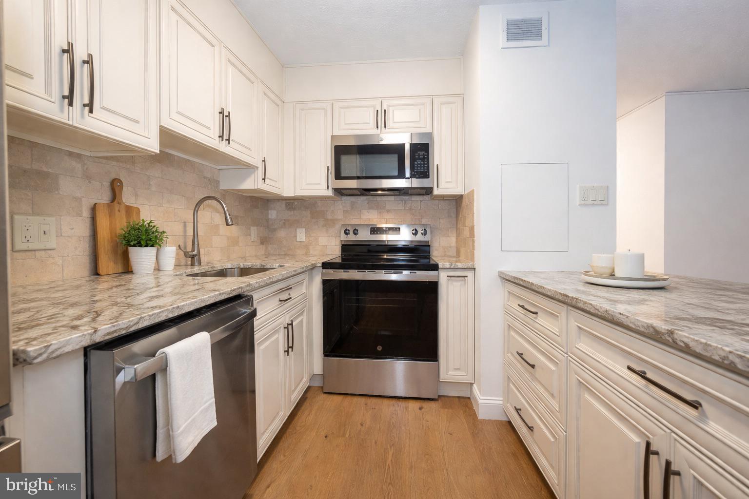 1900 JOHN F KENNEDY BOULEVARD 402