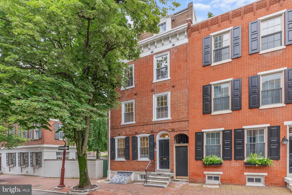 202 SPRUCE STREET