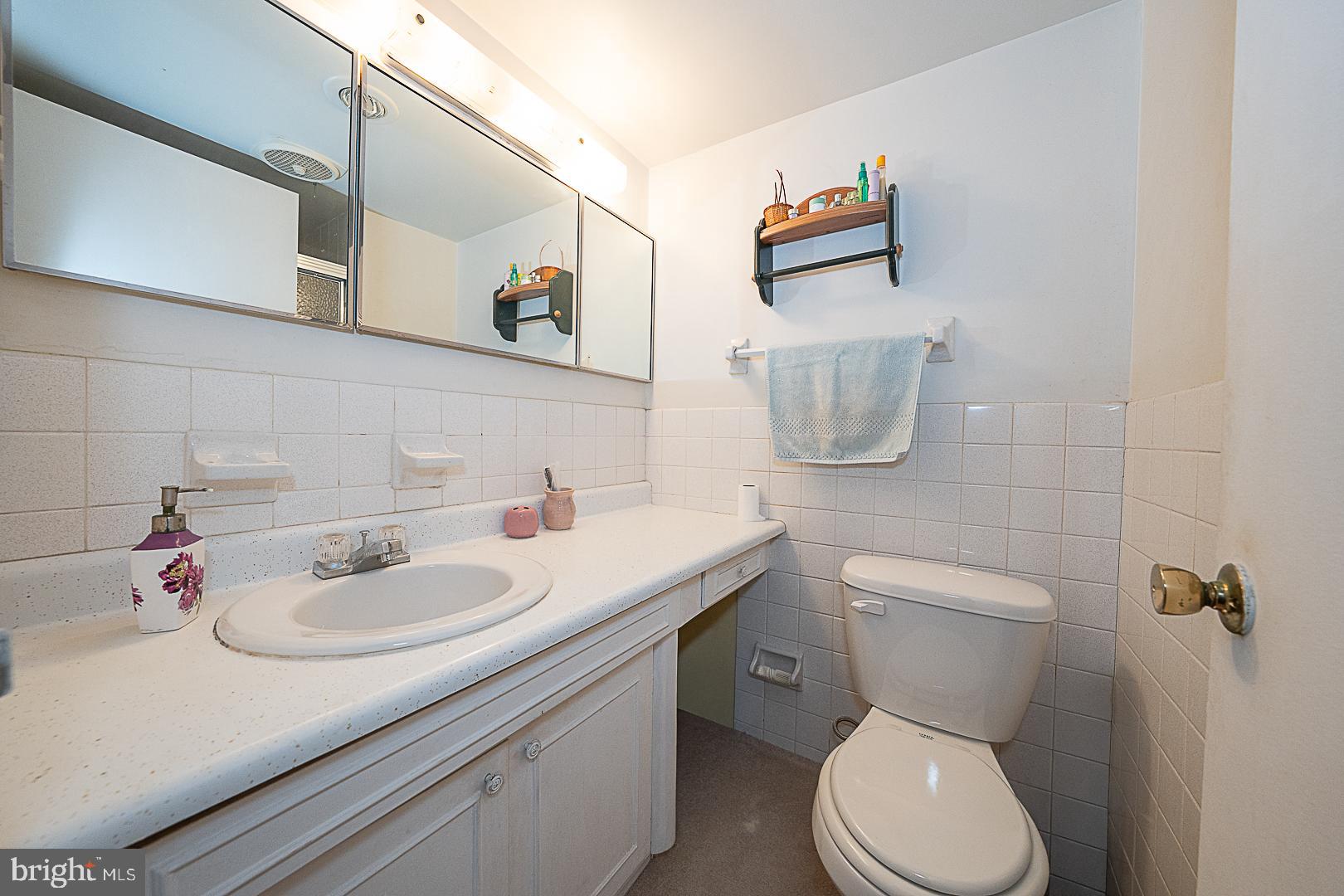 1919 CHESTNUT STREET 1618