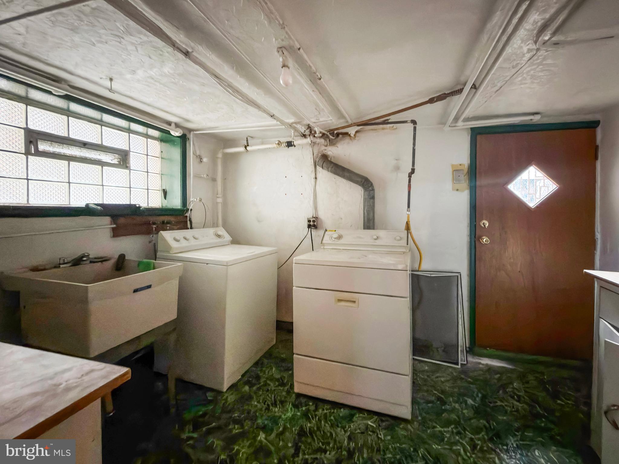 6144 CATHARINE STREET