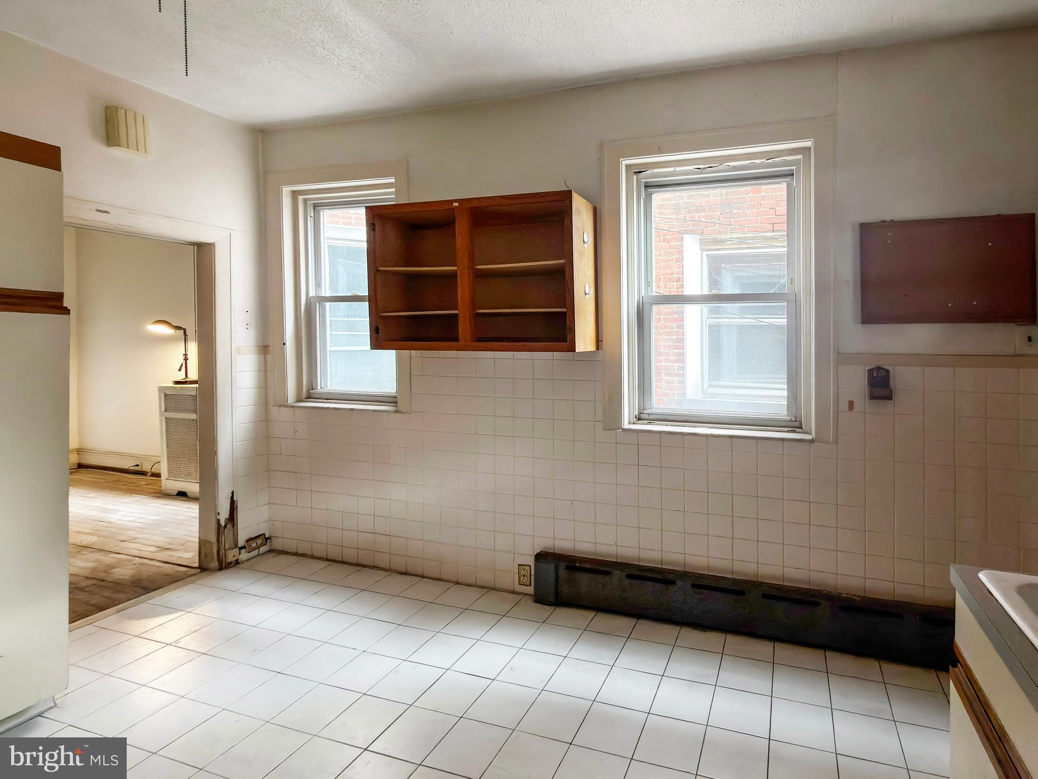 6144 CATHARINE STREET