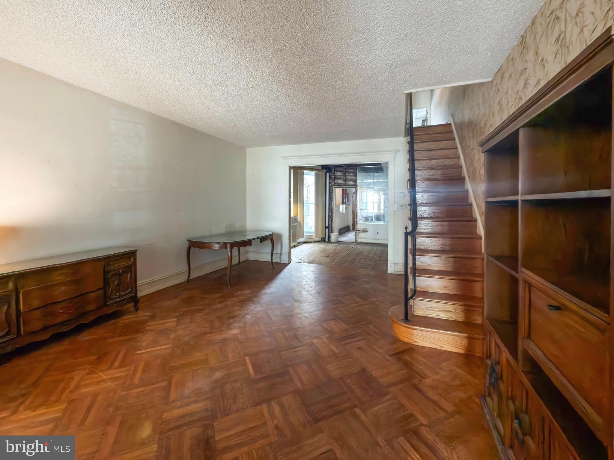 6144 CATHARINE STREET