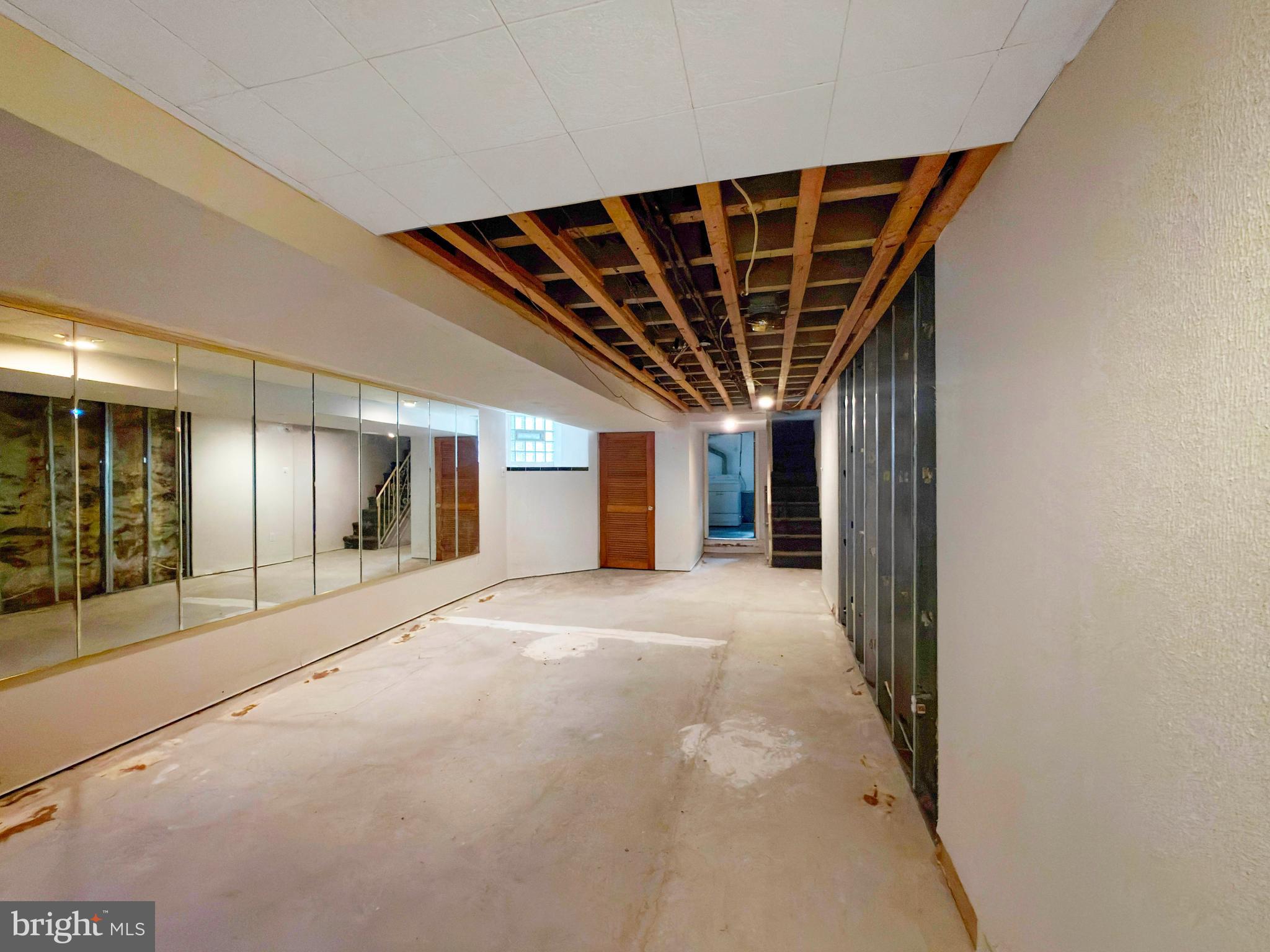 6144 CATHARINE STREET