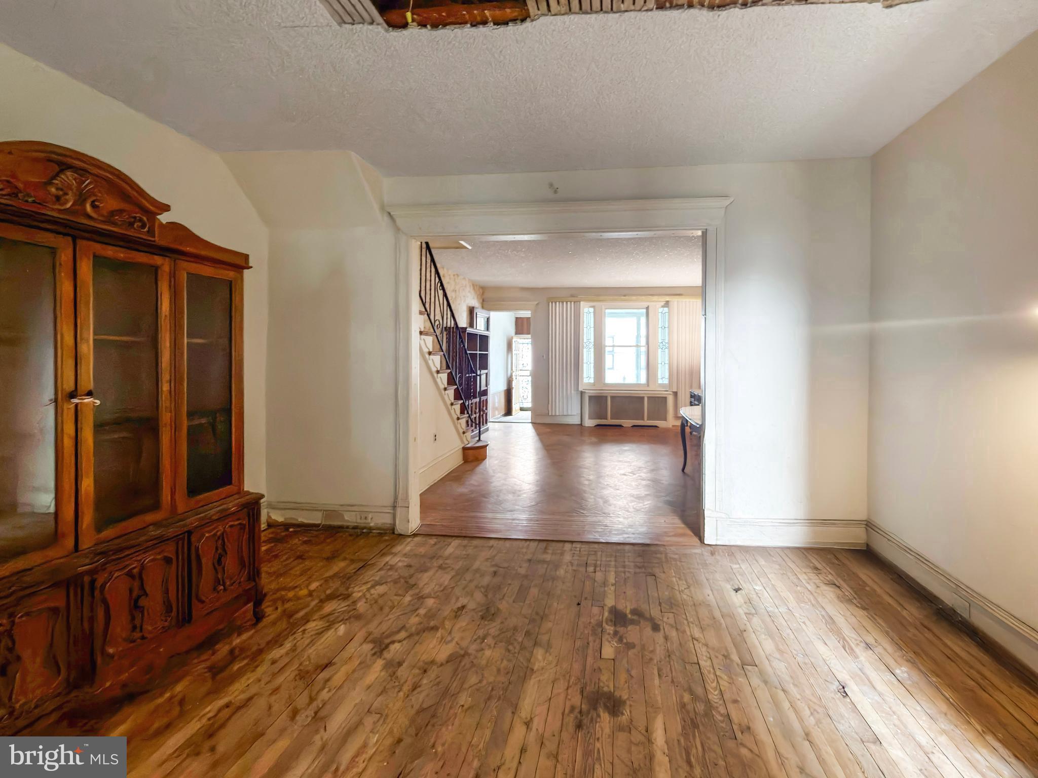 6144 CATHARINE STREET