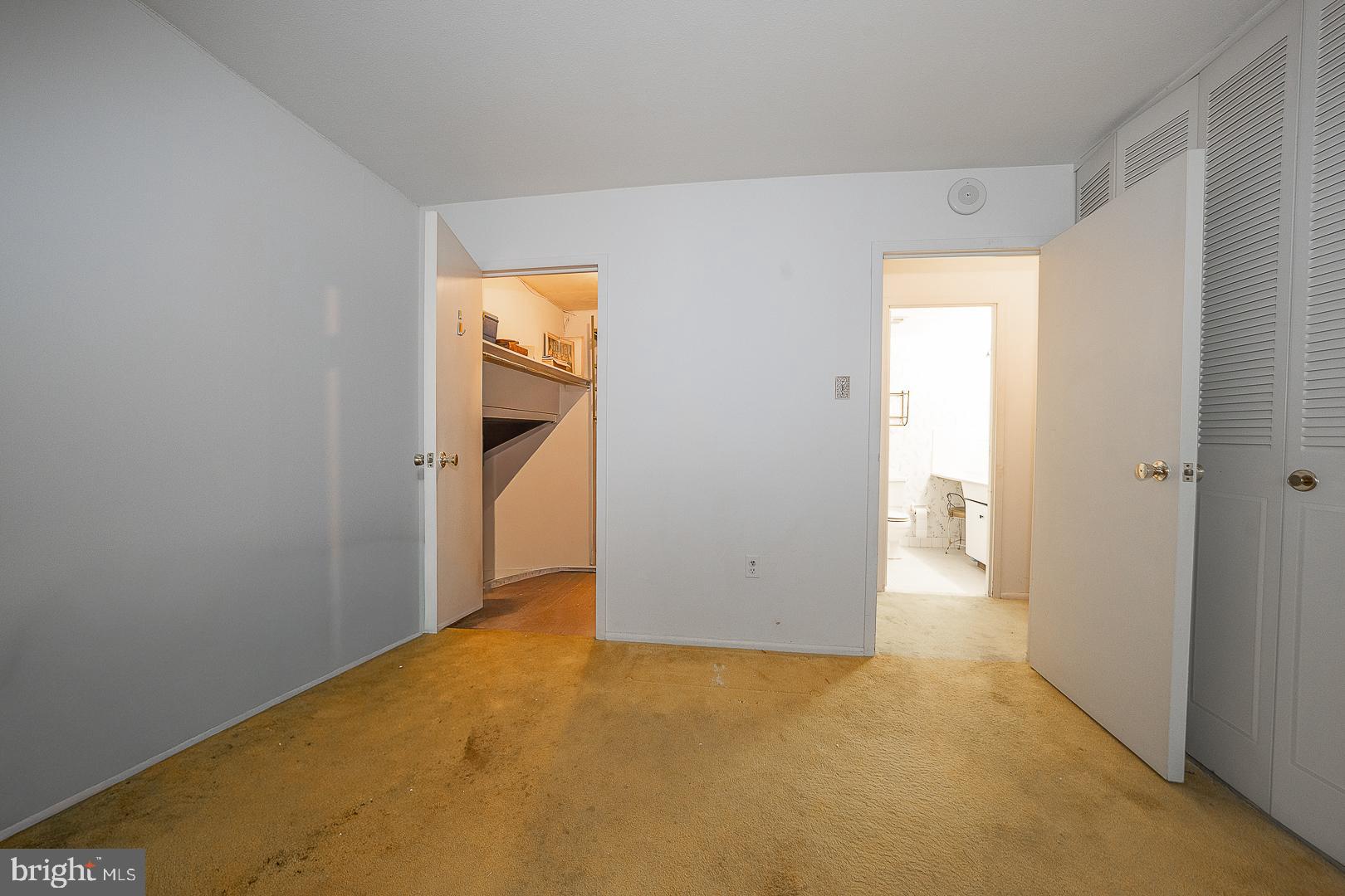 1901 JOHN F KENNEDY BOULEVARD 718