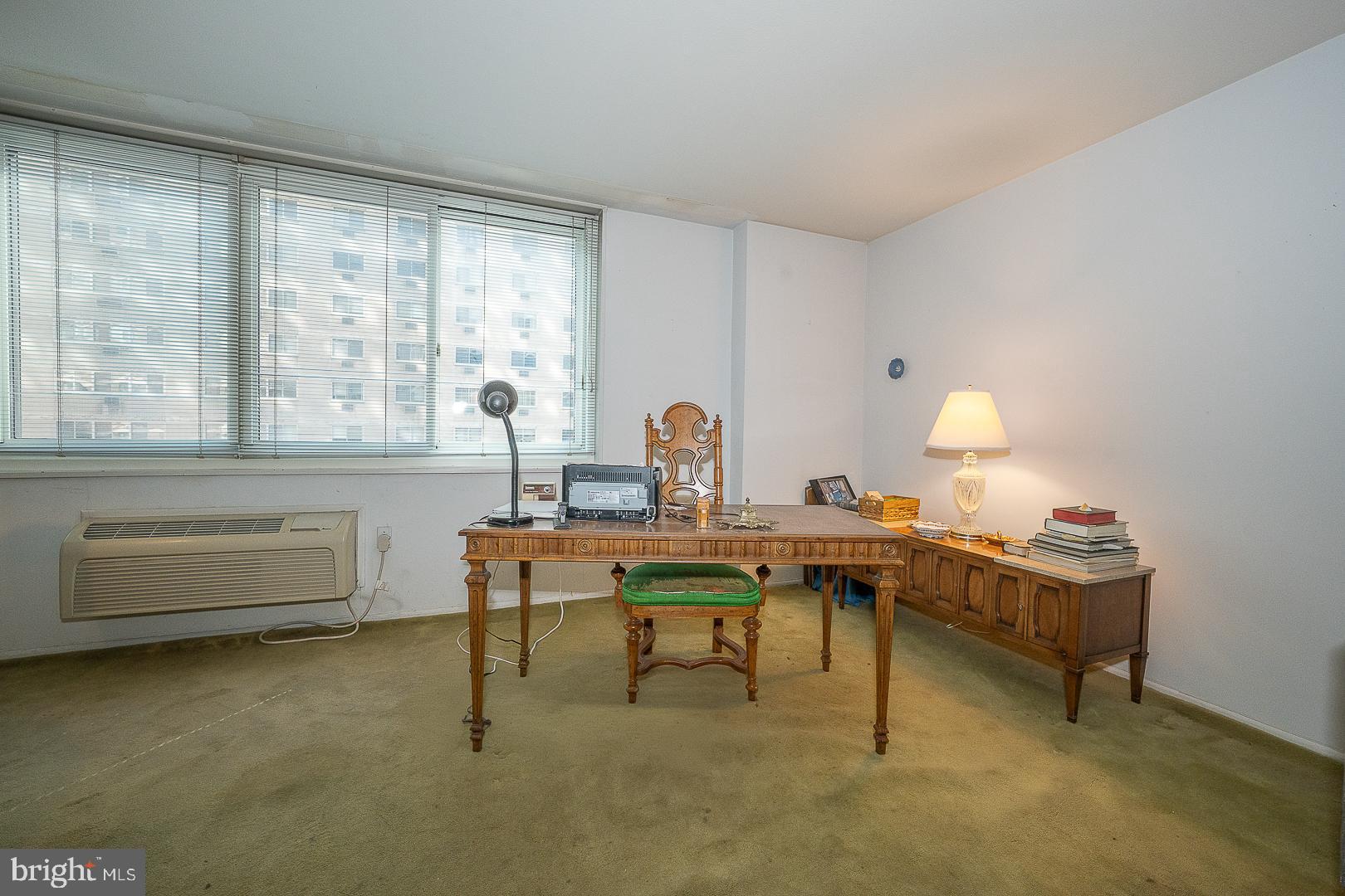 1901 JOHN F KENNEDY BOULEVARD 718