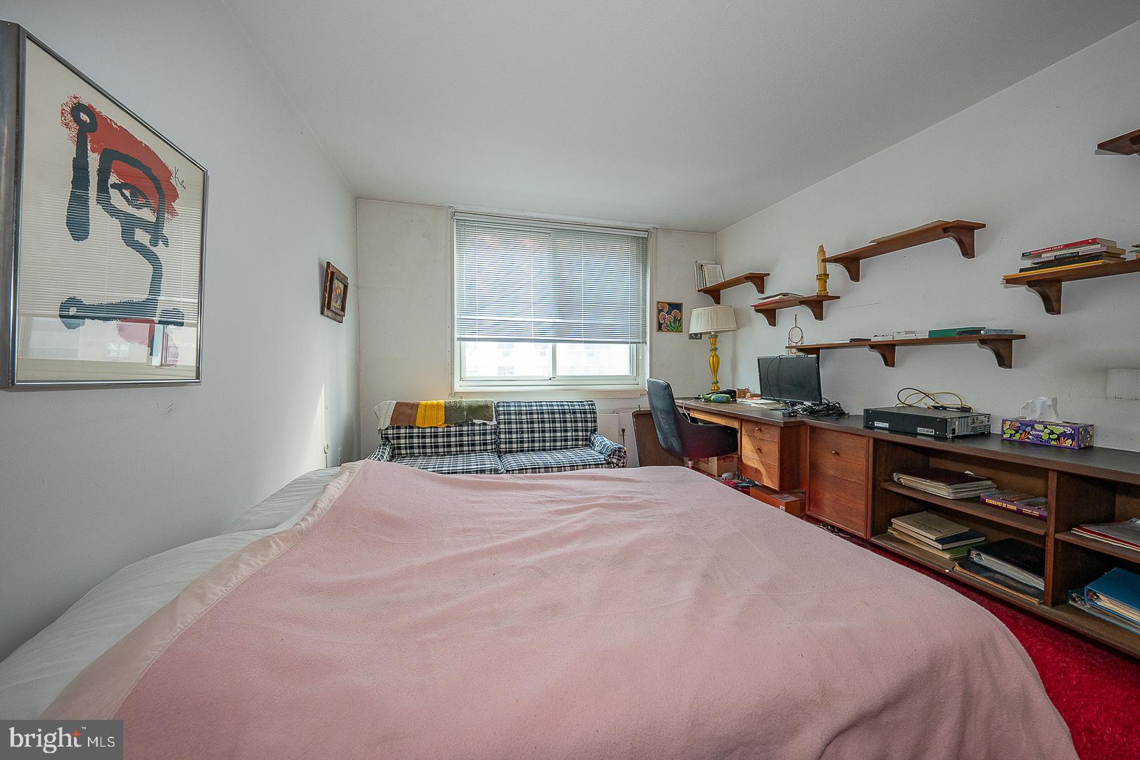 1901 JOHN F KENNEDY BOULEVARD 718