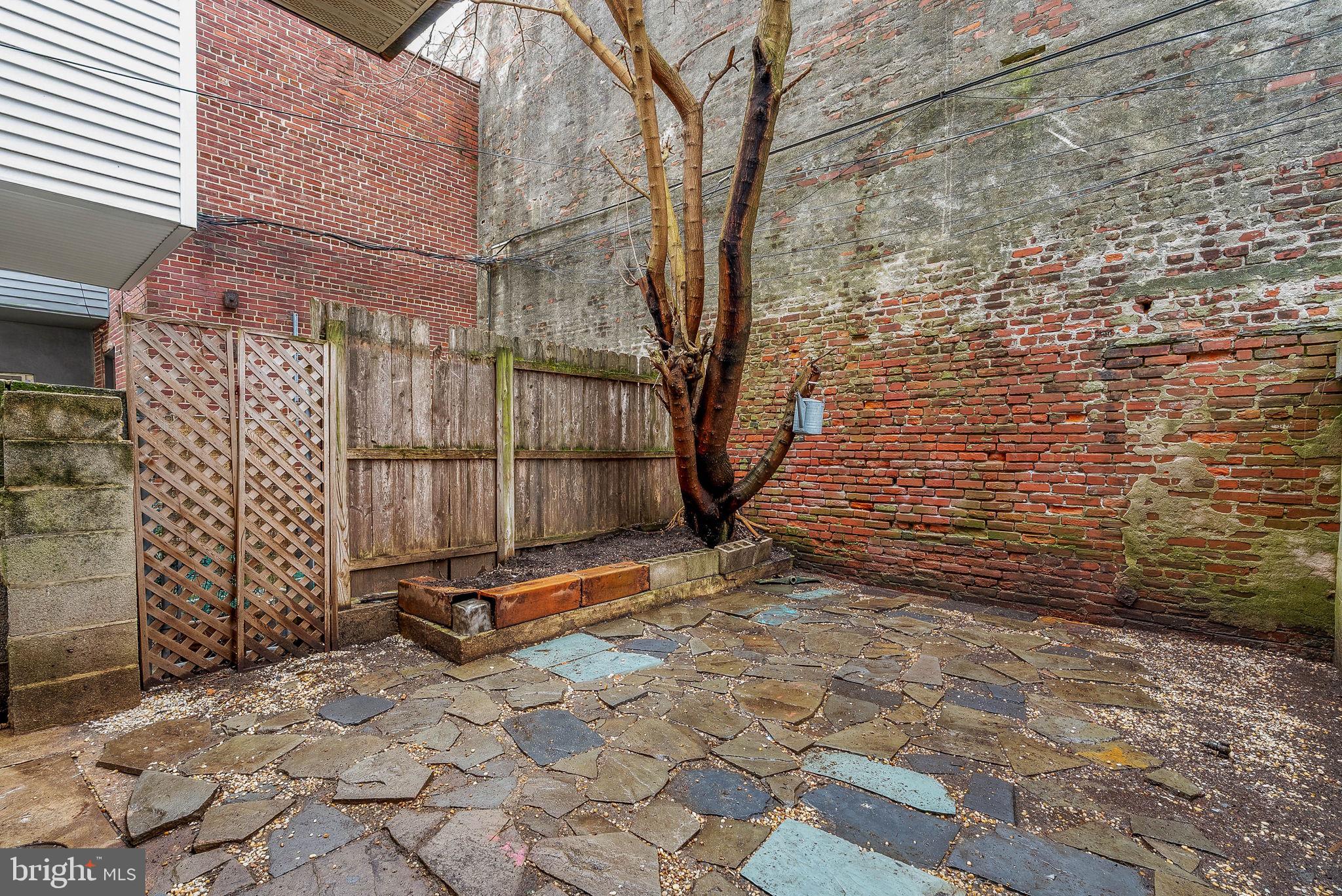 410 MCCLELLAN STREET