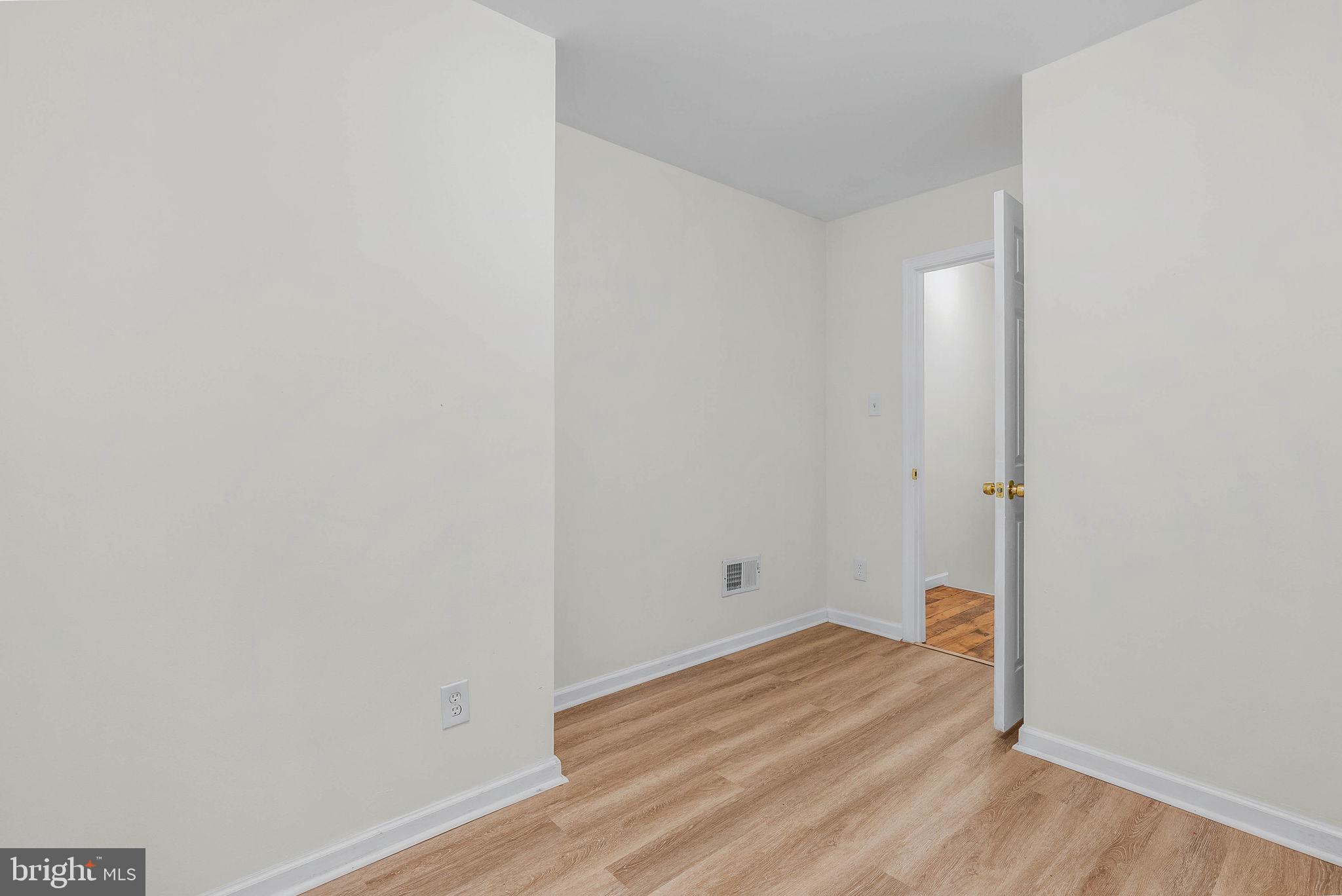 410 MCCLELLAN STREET