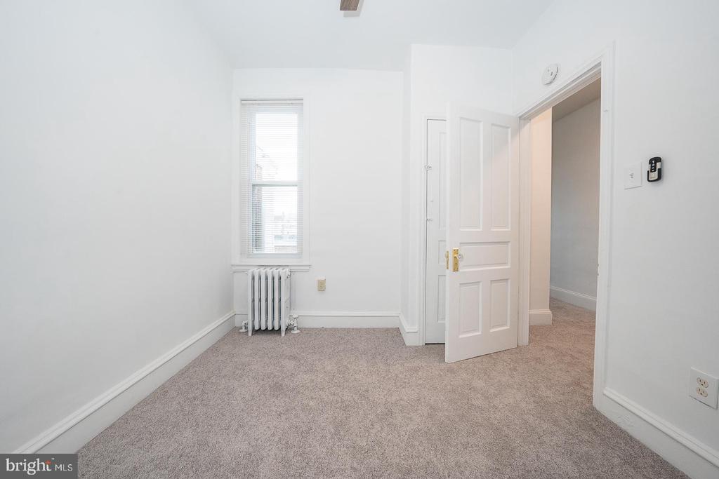34 W DURHAM STREET