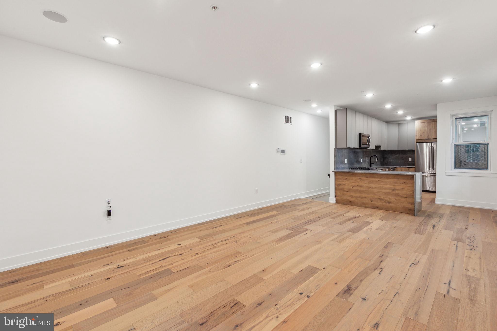 1214 E SUSQUEHANNA AVENUE 2