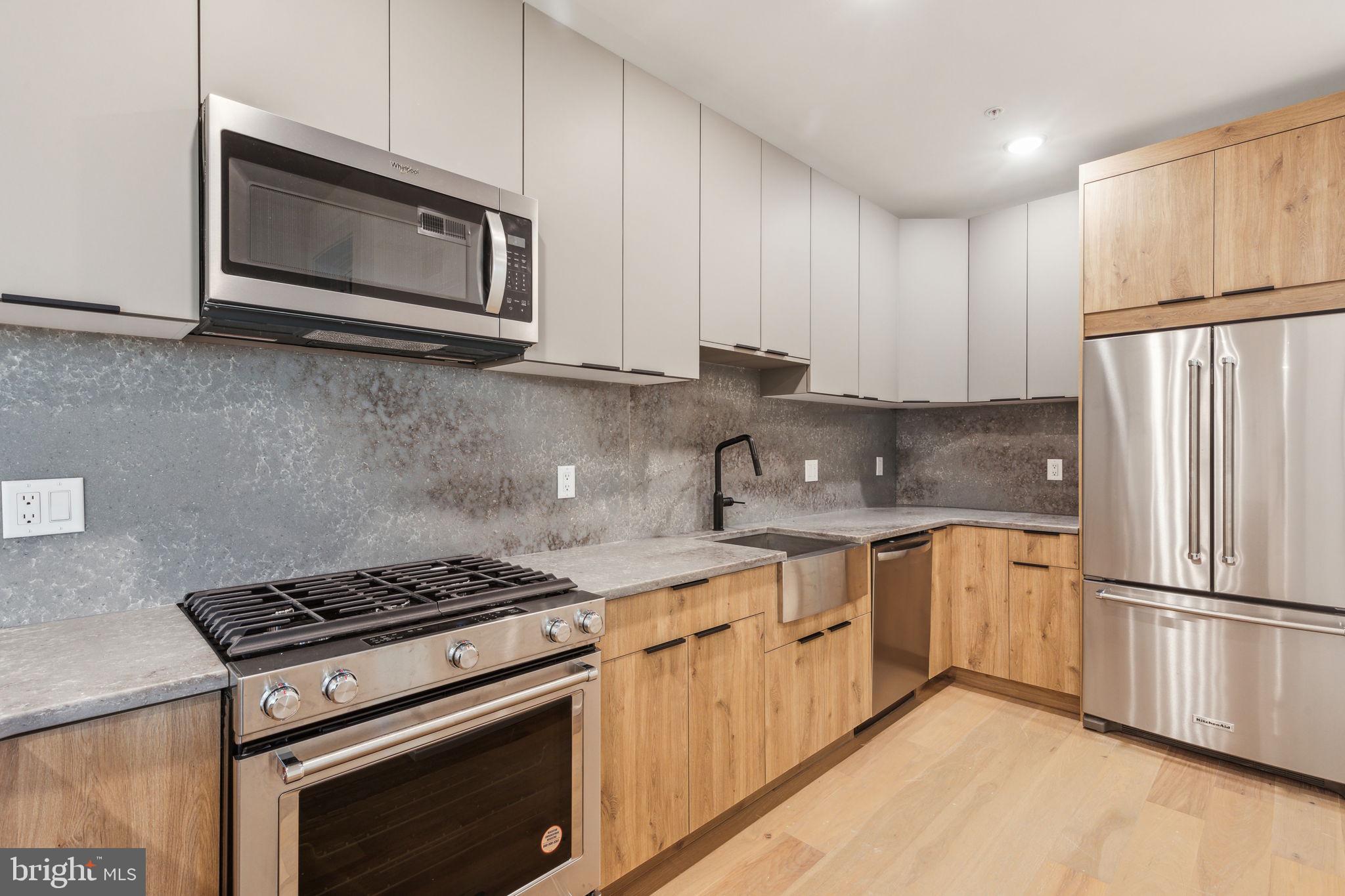 1214 E SUSQUEHANNA AVENUE 2