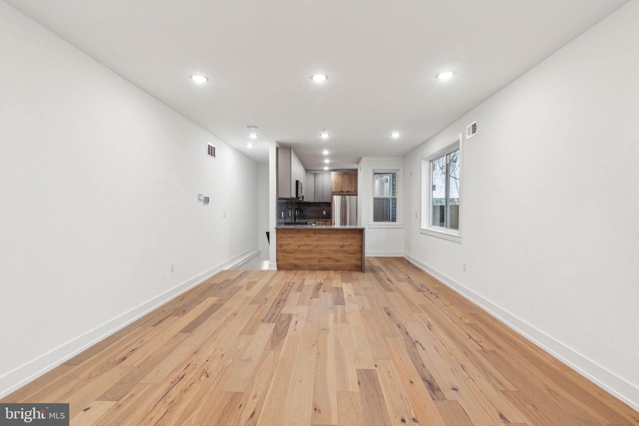 1214 E SUSQUEHANNA AVENUE 2