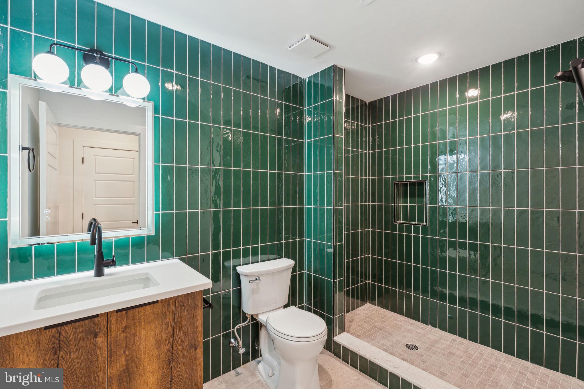 1214 E SUSQUEHANNA AVENUE 2